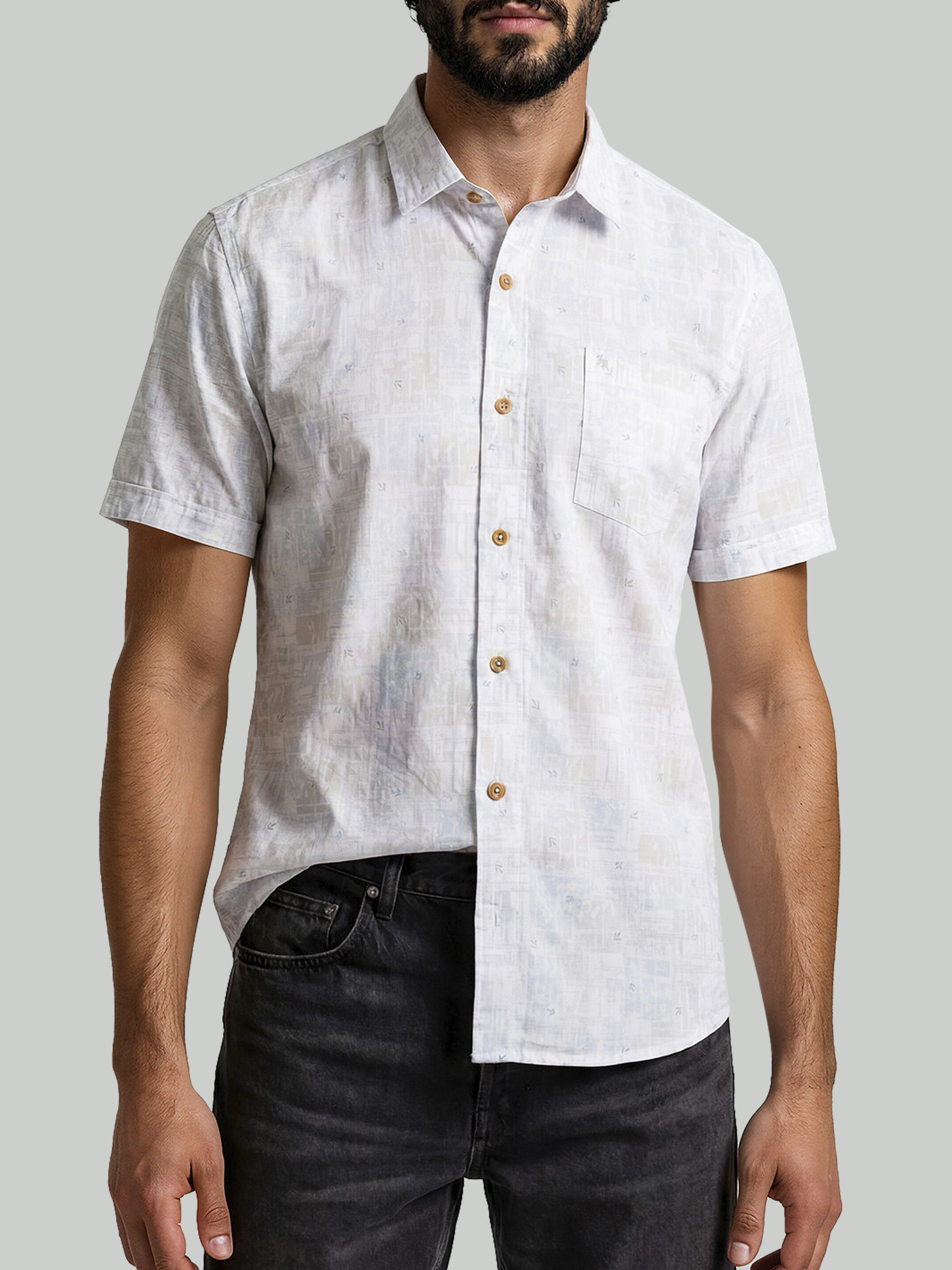 camisa estampada para hombre manga corta tono a tono. Diseño moderno, tela fresca y detalles premium John Paolo. Ideal para looks casuales con estilo.