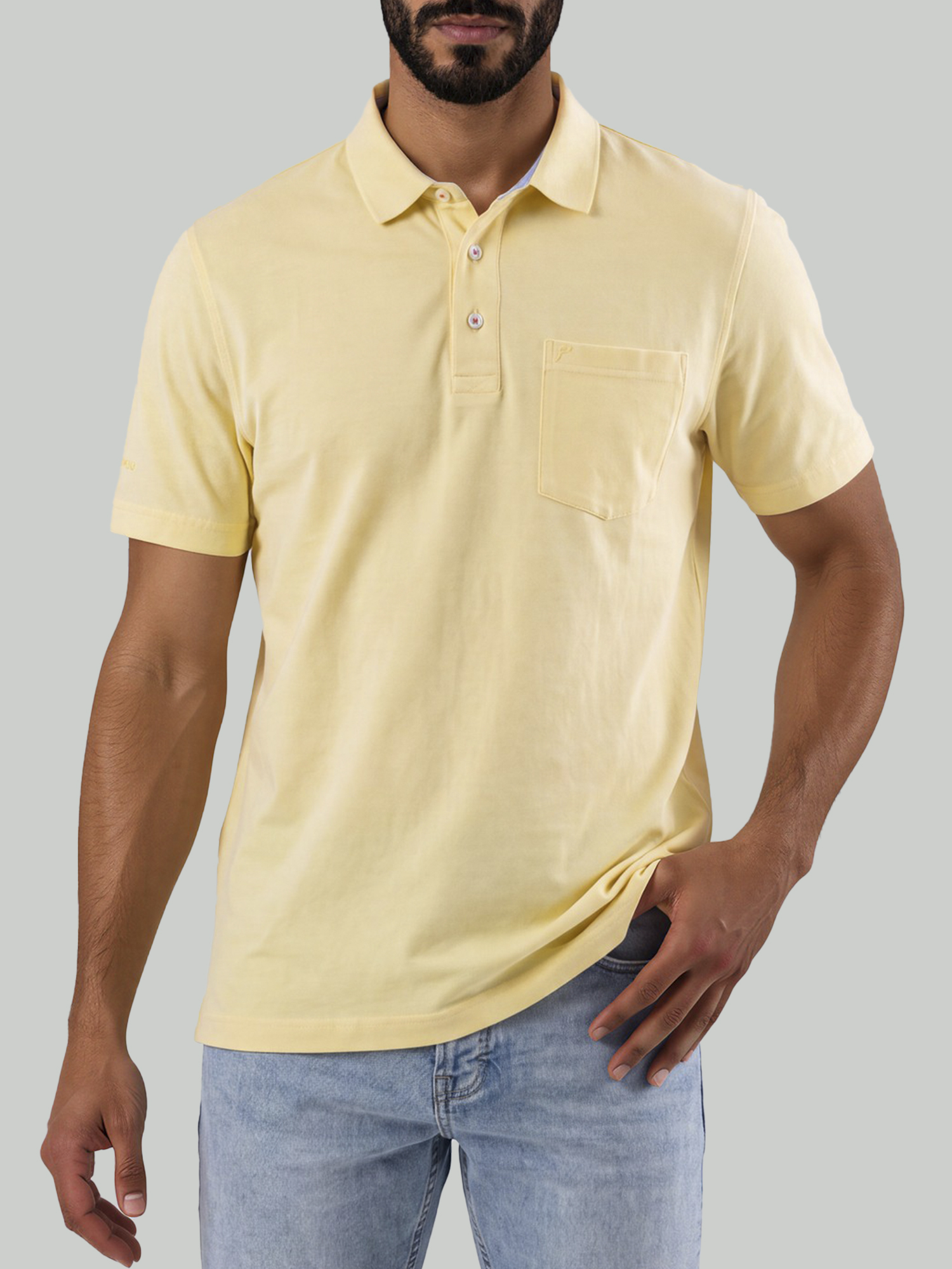 Camibuso para hombre con cuello tipo camisa, diseño elegante y tela premium stretch. Perfecto para un look casual sofisticado y fresco.
